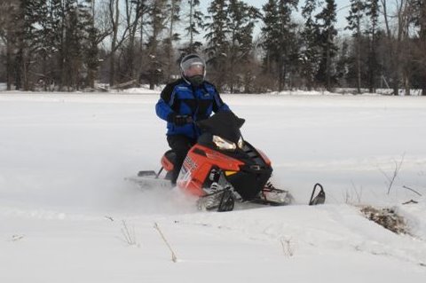 1263-IMG_0085 2011 Polaris Switchback Assault