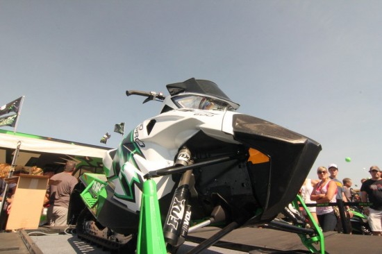 2012_Cat_Racer03