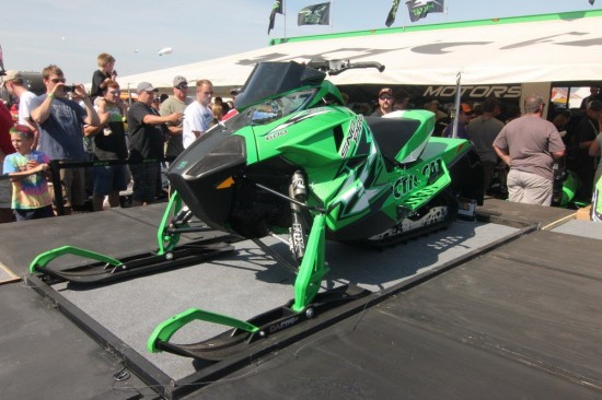 2012_Cat_Racer05
