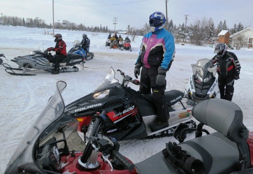 Steve styling the 90s Retro Polaris coat on the Indy 600 SP.