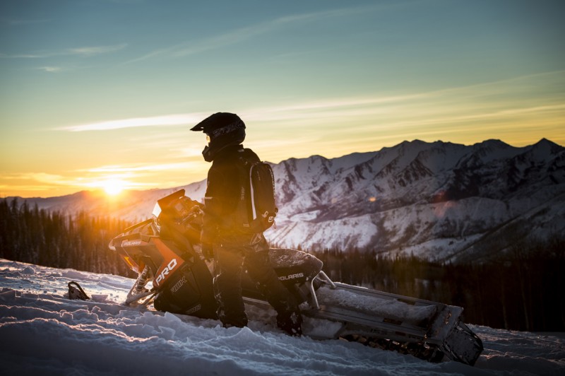 MY15-POLARIS-SNOW
