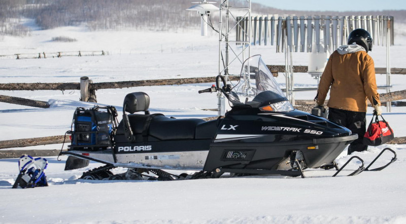 MY15-POLARIS-SNOW
