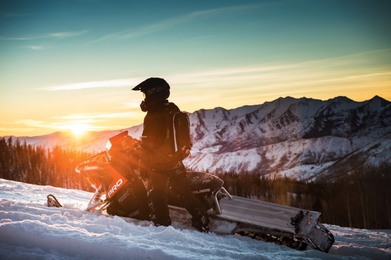 MY15-POLARIS-SNOW
