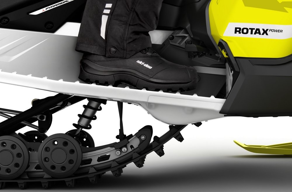 The front foot area is nearly flat instead of angled forward. It’s more comfortable when sitting and much more comfortable when standing. 